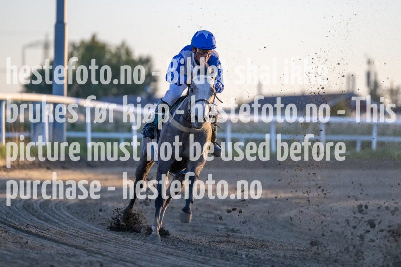 20220901-193538-DSC_2777