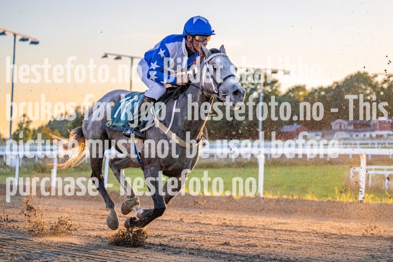 20220901-193539-DSC_2802