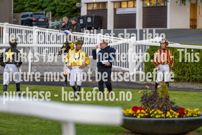 20220915-192259-DSC_2018