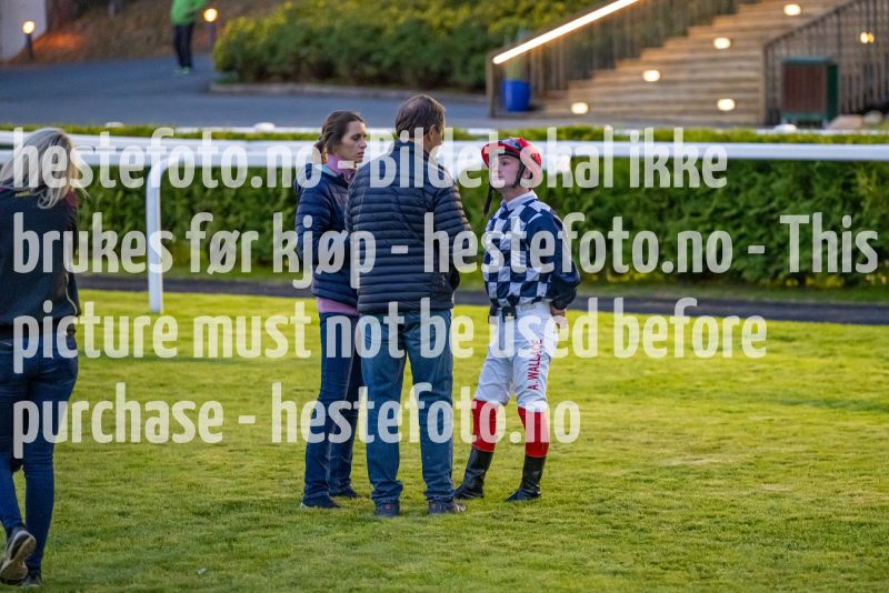 20220915-195011-DSC_2723