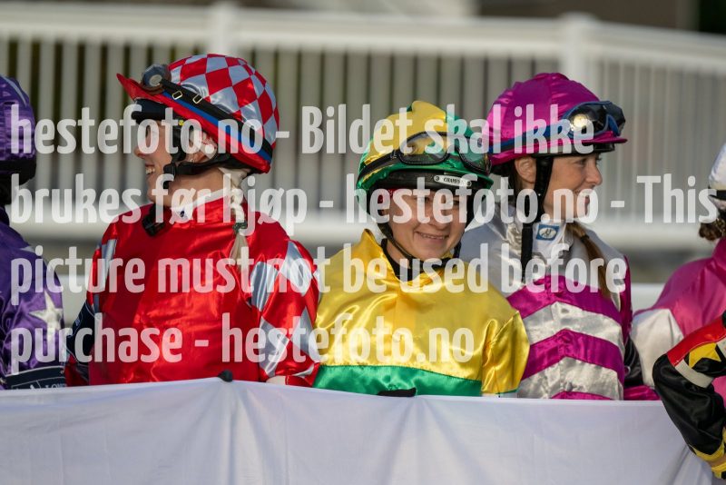 20220915-180313-DSC_9216