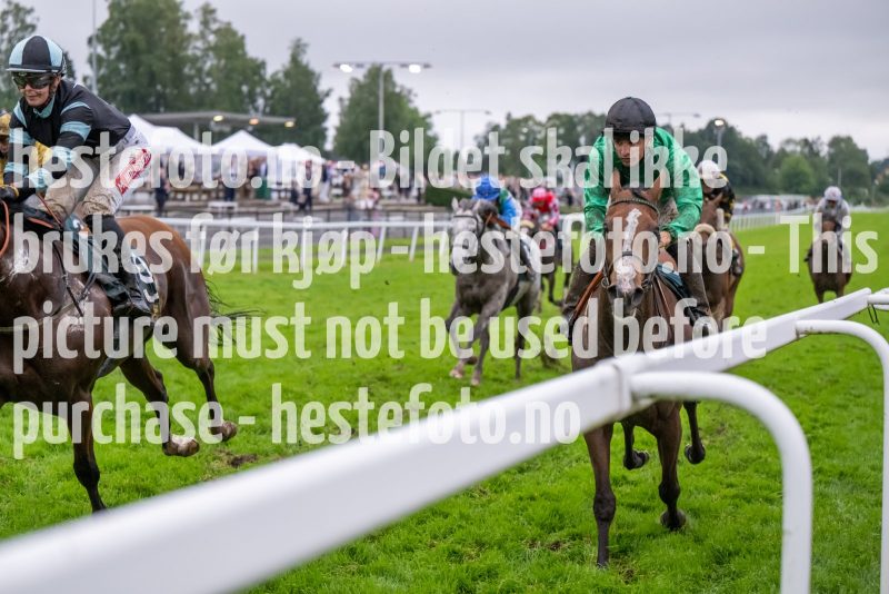 20230820-190210-3-8945