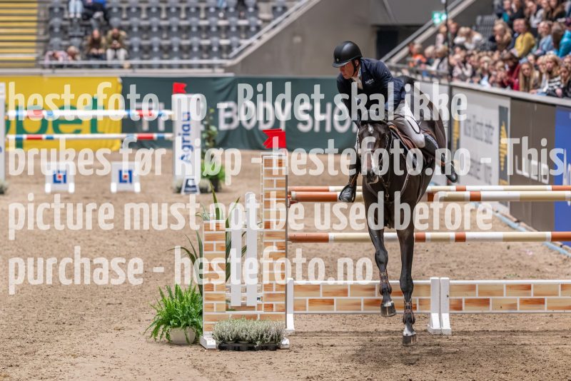 20231013-195144-212N-DSC_9340