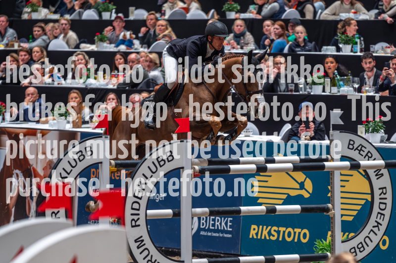 20231015-153235-104N-DSC_8927