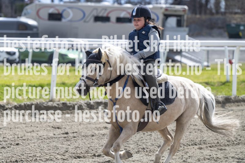 20240427-140153-DSC_5189