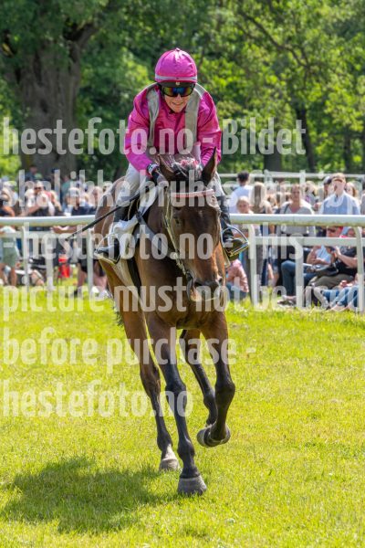 20240615-141527-stromsholm-20240615-lop-237