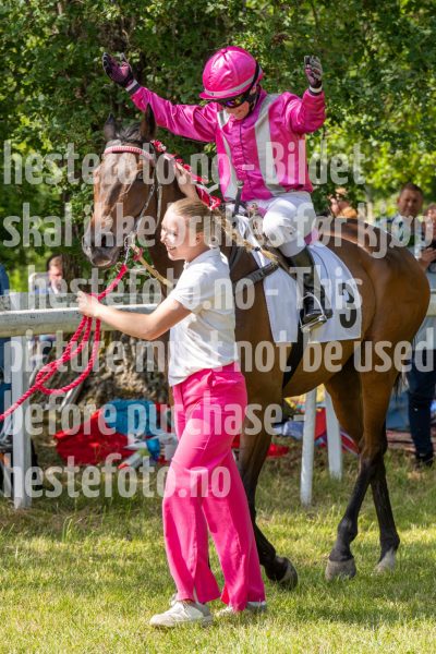 20240615-141552-stromsholm-20240615-lop-250