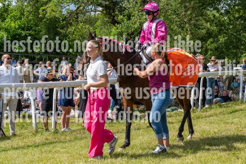 20240615-141609-stromsholm-20240615-lop-251