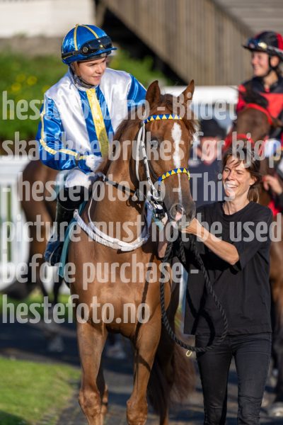 20240711-201449-DSC2502