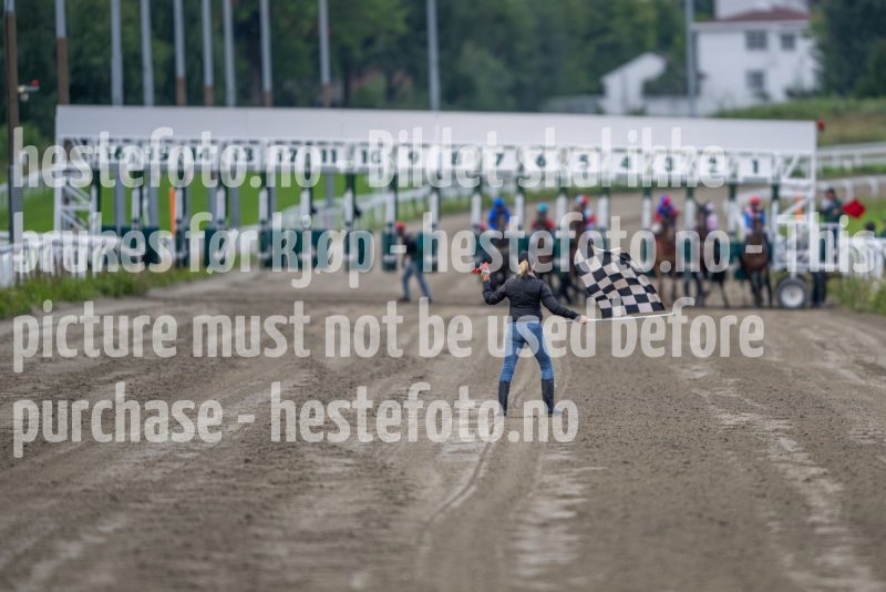 20240815-184412-DSC_4542