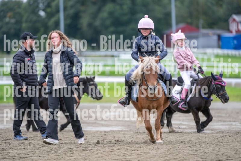 20240921-132142-DSC_5171