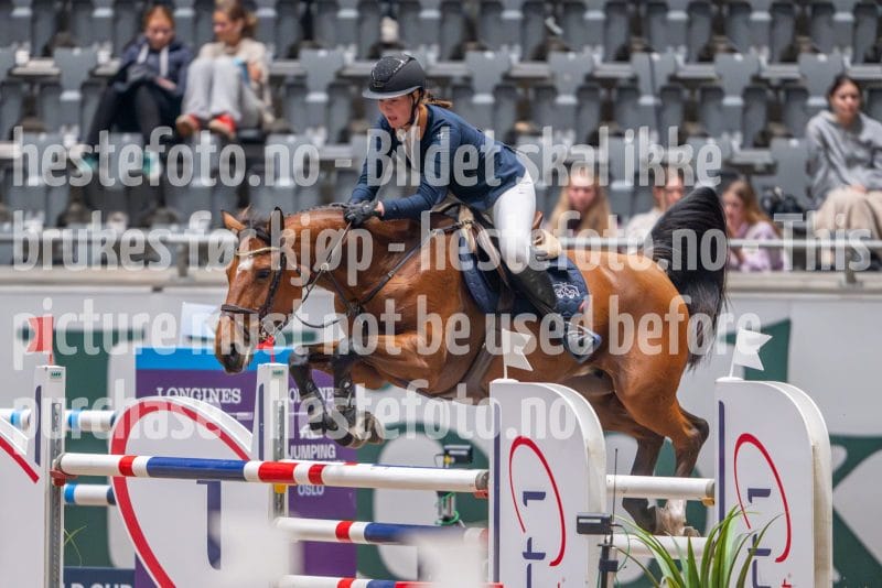 20241018-222015-2024-10-18-22-20-16-94-NIKON-Z-9