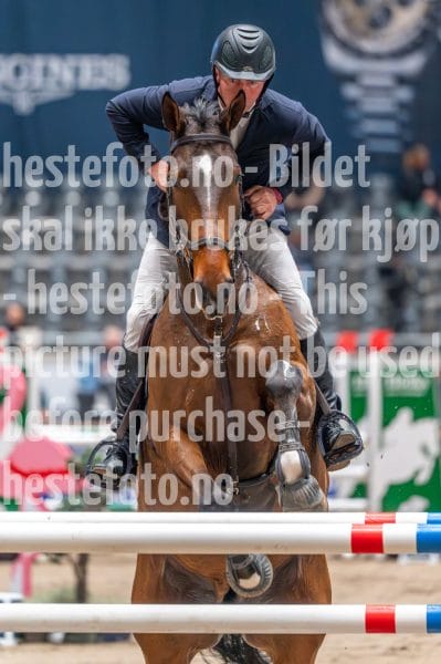 20241020-090547-2024-10-20-09-05-48-65-NIKON-Z-6-2