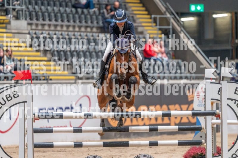 20241020-090916-2024-10-20-09-09-17-48-NIKON-Z-6-2