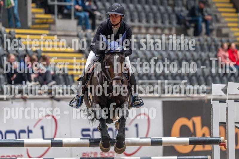 20241020-093547-2024-10-20-09-35-48-54-NIKON-Z-6-2