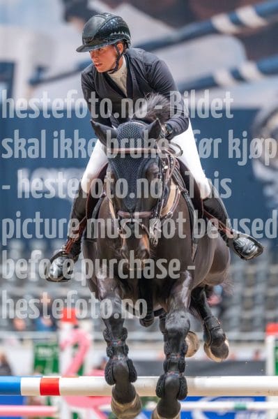 20241020-093651-2024-10-20-09-36-52-00-NIKON-Z-6-2