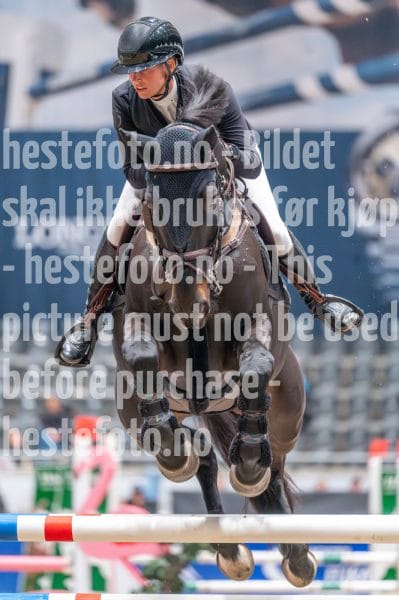 20241020-093650-2024-10-20-09-36-52-88-NIKON-Z-6-2