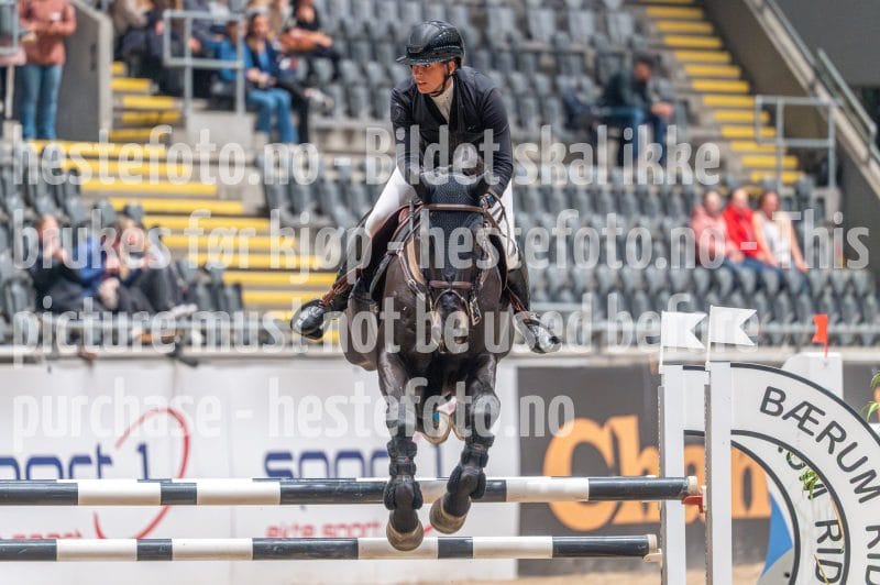 20241020-093713-2024-10-20-09-37-14-30-NIKON-Z-6-2