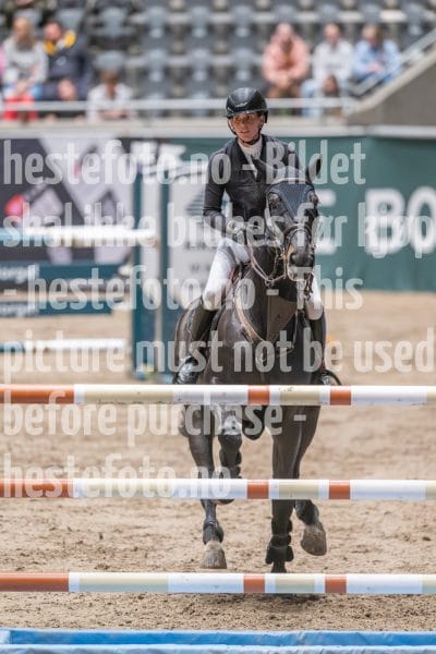 20241020-093729-2024-10-20-09-37-30-77-NIKON-Z-9