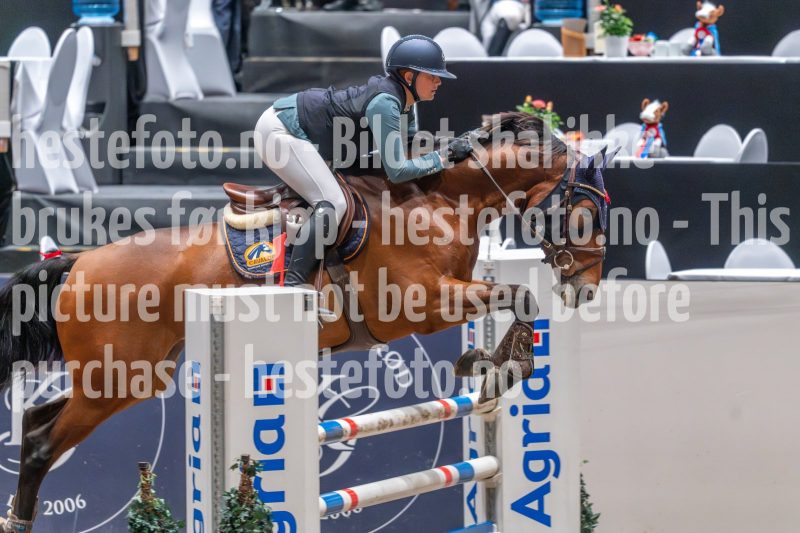 20241020-102733-2024-10-20-10-27-34-95-NIKON-Z-6-2