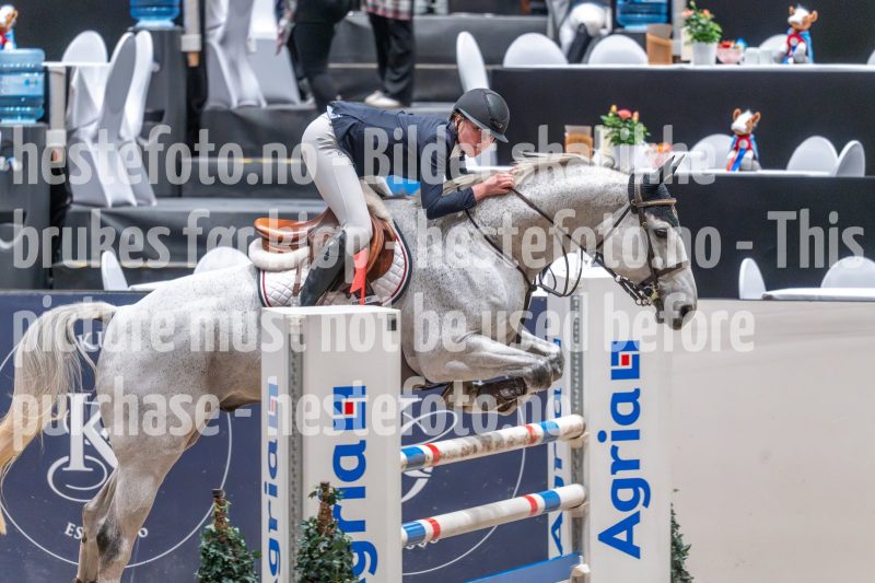 20241020-102925-2024-10-20-10-29-26-61-NIKON-Z-6-2