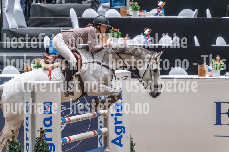 20241020-103323-2024-10-20-10-33-23-24-NIKON-Z-6-2