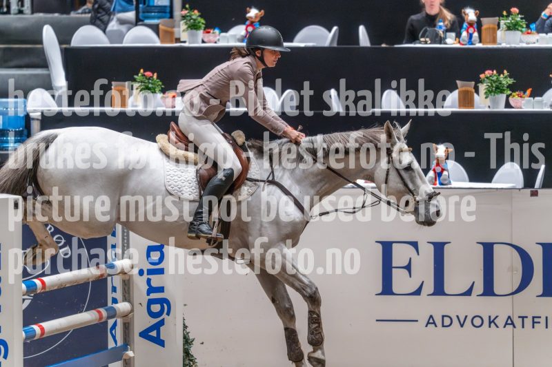 20241020-103323-2024-10-20-10-33-24-47-NIKON-Z-6-2