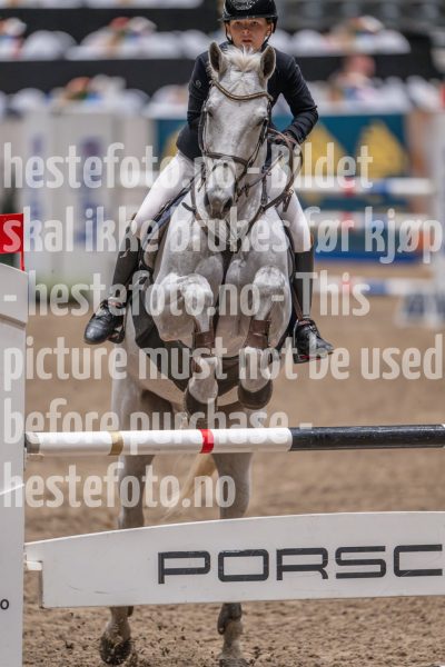 20241020-104257-2024-10-20-10-42-58-90-NIKON-Z-9