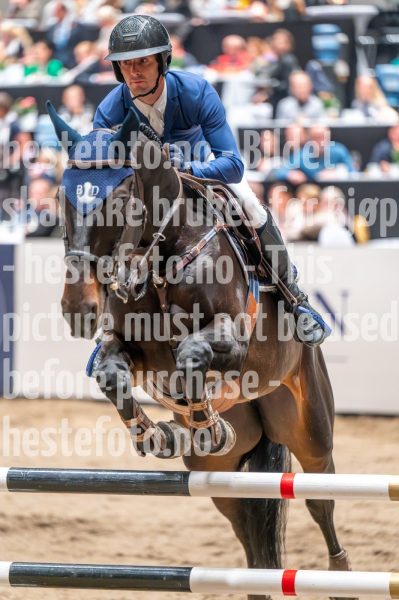 20241020-155251-2024-10-20-15-52-52-78-NIKON-Z-6-2
