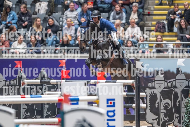 20241020-155321-2024-10-20-15-53-21-58-NIKON-Z-9