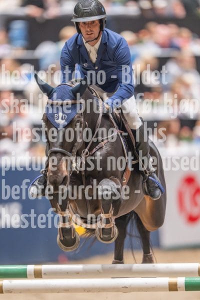 20241020-155328-2024-10-20-15-53-29-62-NIKON-Z-9