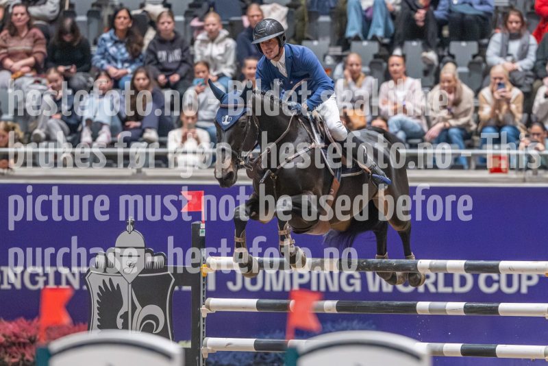 20241020-172832-2024-10-20-17-28-32-02-NIKON-Z-9