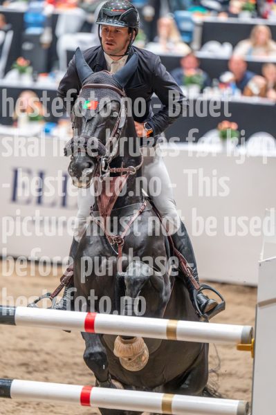 20241020-155512-2024-10-20-15-55-13-93-NIKON-Z-6-2