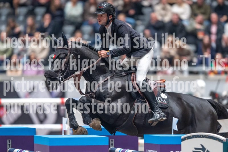 20241020-155516-2024-10-20-15-55-16-24-NIKON-Z-9