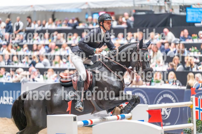 20241020-155603-2024-10-20-15-56-04-40-NIKON-Z-6-2