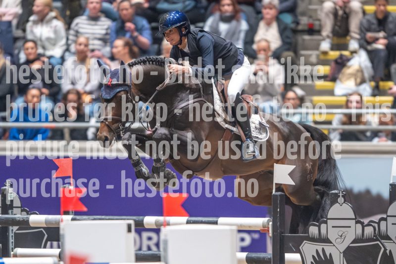 20241020-160023-2024-10-20-16-00-23-54-NIKON-Z-9