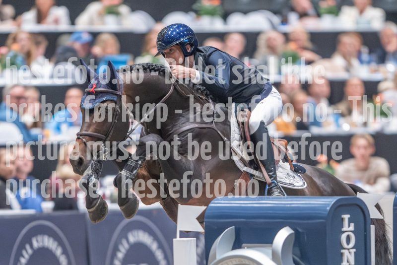 20241020-160058-2024-10-20-16-00-58-12-NIKON-Z-9