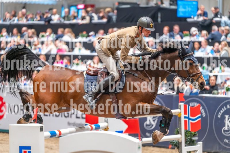 20241020-160255-2024-10-20-16-02-56-68-NIKON-Z-6-2