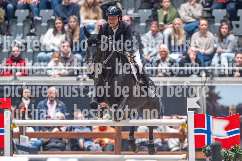 20241020-161004-2024-10-20-16-10-04-12-NIKON-Z-9