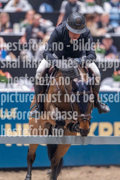 20241020-162612-2024-10-20-16-26-13-95-NIKON-Z-9