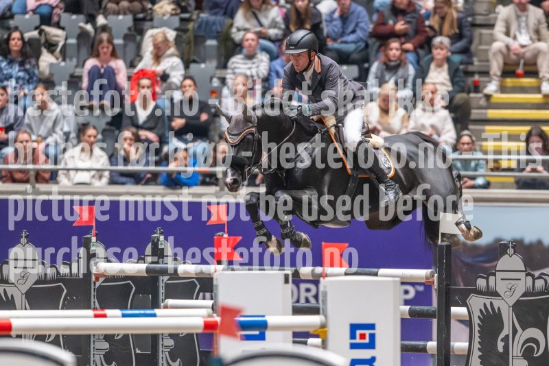 20241020-162846-2024-10-20-16-28-46-13-NIKON-Z-9