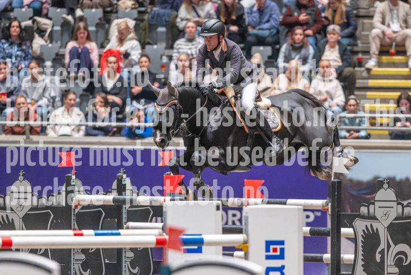 20241020-162846-2024-10-20-16-28-46-18-NIKON-Z-9
