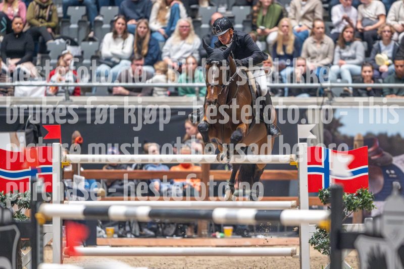 20241020-163759-2024-10-20-16-38-00-91-NIKON-Z-9