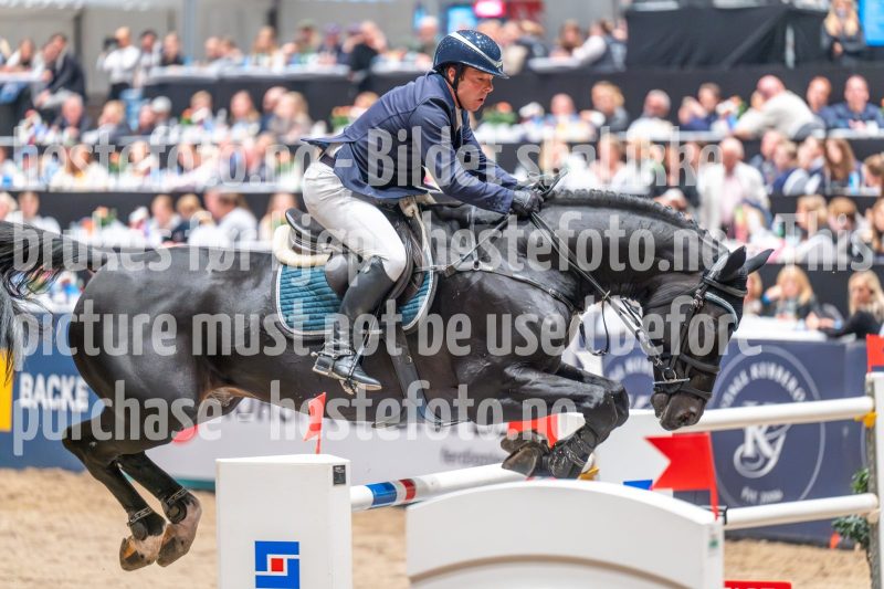 20241020-164214-2024-10-20-16-42-15-93-NIKON-Z-6-2