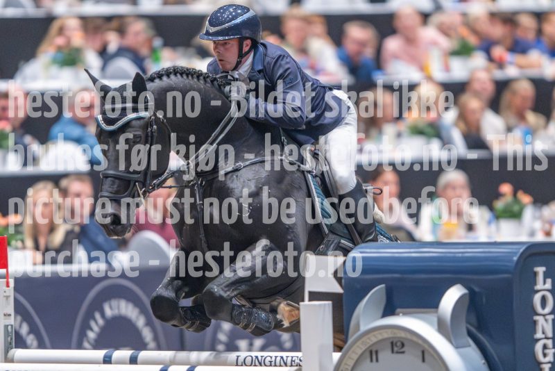 20241020-164248-2024-10-20-16-42-48-54-NIKON-Z-9