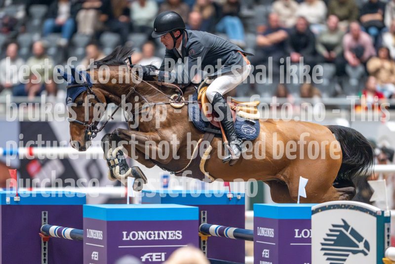 20241020-164414-2024-10-20-16-44-15-75-NIKON-Z-9