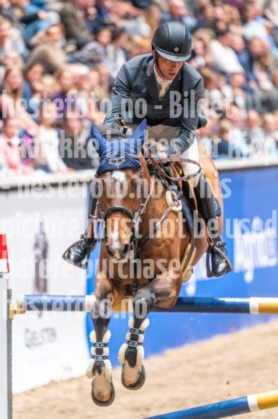 20241020-164454-2024-10-20-16-44-56-81-NIKON-Z-6-2