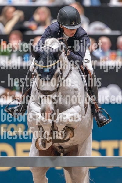 20241020-164641-2024-10-20-16-46-41-41-NIKON-Z-9