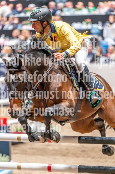 20241020-165502-2024-10-20-16-55-03-23-NIKON-Z-6-2