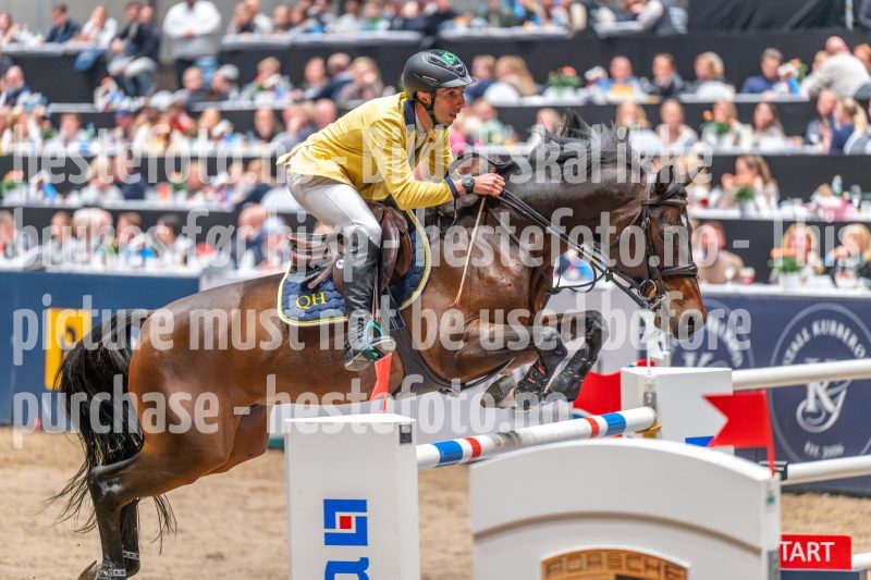 20241020-165531-2024-10-20-16-55-31-02-NIKON-Z-6-2